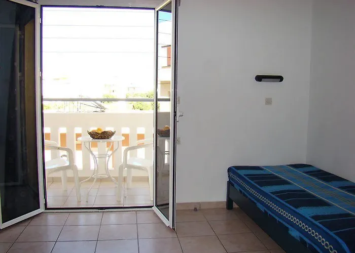 Diamond & 3* Herszonisszosz