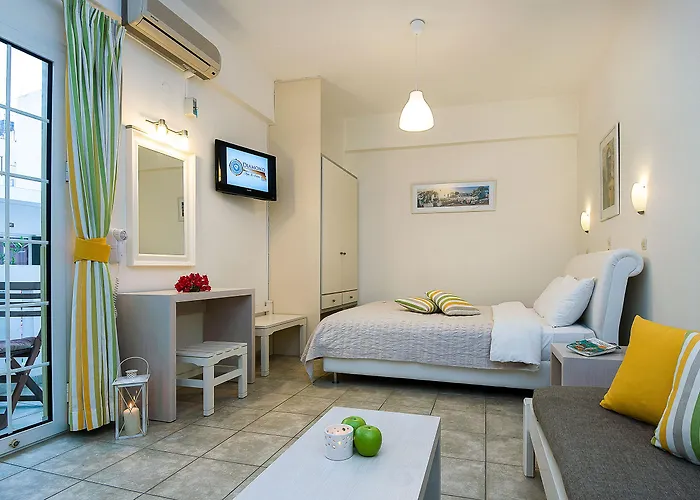 Ξενοδοχείο με διαμερίσματα Diamond & Χερσόνησος